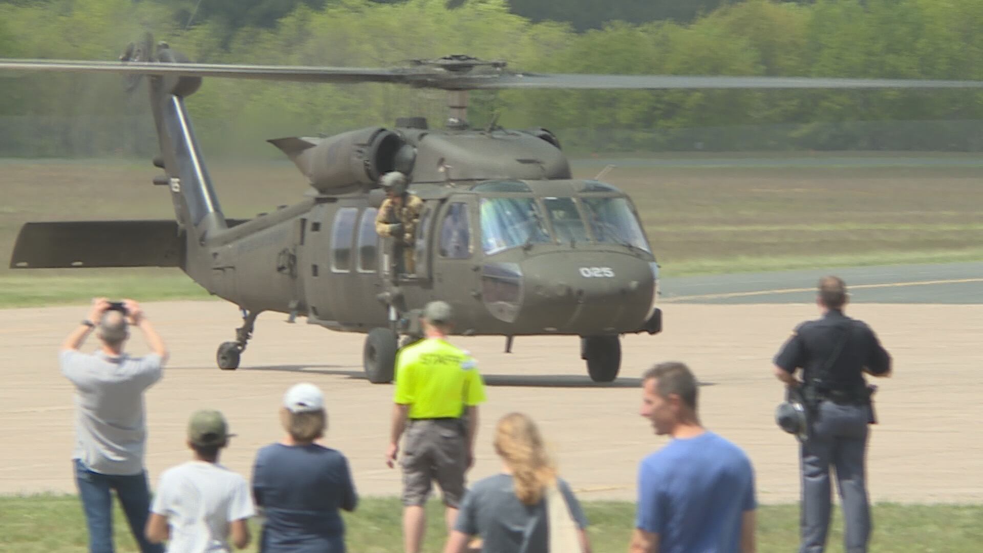 Veterans, community celebrate Armed Forces Day at Wausau Downtown Airport - Vimarsana News