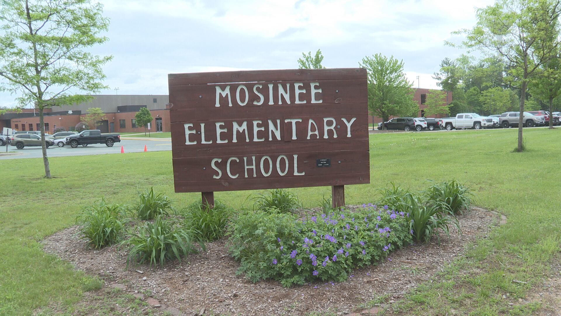 Mosinee School District says hunter safety program is under review after teacher brings non-functioning rifle to school - Vimarsana News