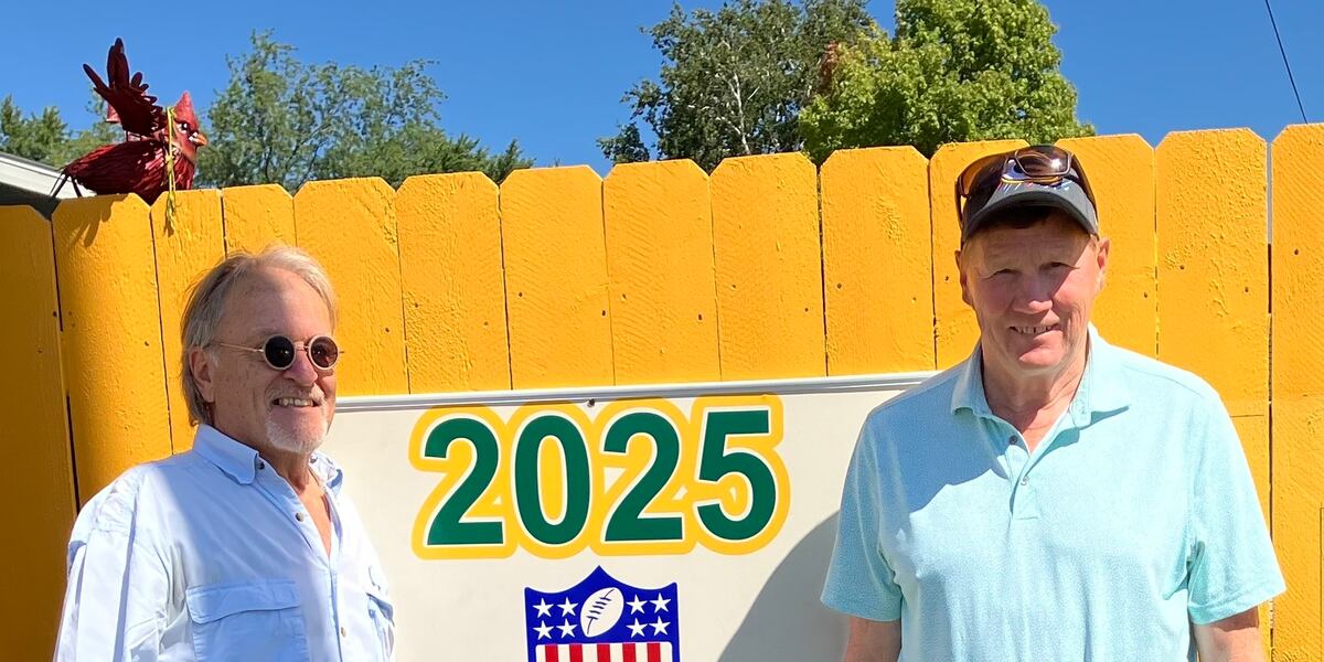 Original Packers fence painted for NFL Draft and Packers CEO Mark ...
